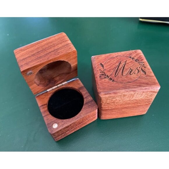 New Mr and Mrs Ring Box – Handmade Wood Ring Box for Wedding day Ring Boxes - Picture 3 of 3
